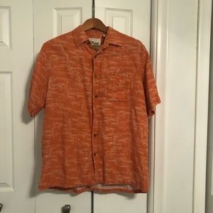 Men’s button down vintage silk Hawaiian shirt